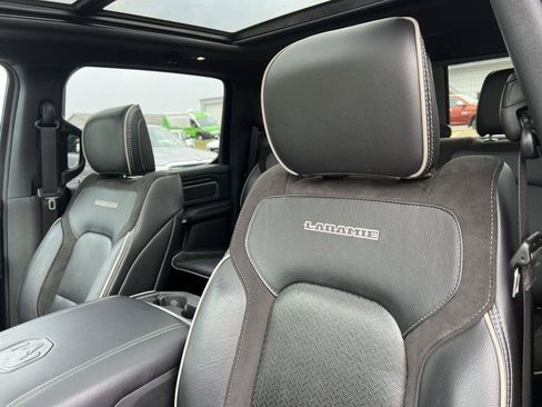 Used 2024 RAM 1500 Laramie AWD/4WD image 14