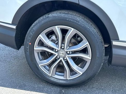 Used 2022 Honda CR-V Touring image 9