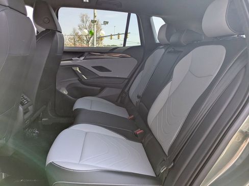 New 2026 Volkswagen Tiguan SE R-Line AWD/4WD image 14