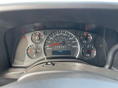 New 2025 GMC Savana 2500 Extended w/ Driver Convenience Package image 11