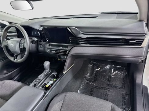 Used 2025 Toyota Camry LE FWD image 27