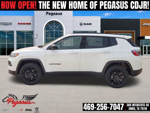New 2026 Jeep Compass Latitude AWD/4WD image 3
