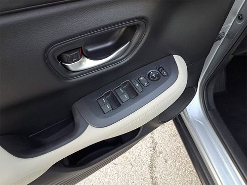 Used 2024 Honda HR-V LX image 16