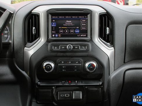 Used 2021 GMC Sierra 1500 4x4 Crew Cab w/ Sierra Value Package image 24