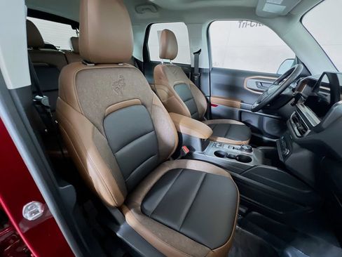 New 2026 Ford Bronco Sport Outer Banks w/ Sasquatch Outer Banks Package AWD/4WD image 18