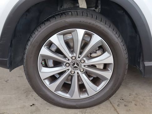 Used 2020 Mercedes-Benz GLE 350 4MATIC w/ Premium Package image 11