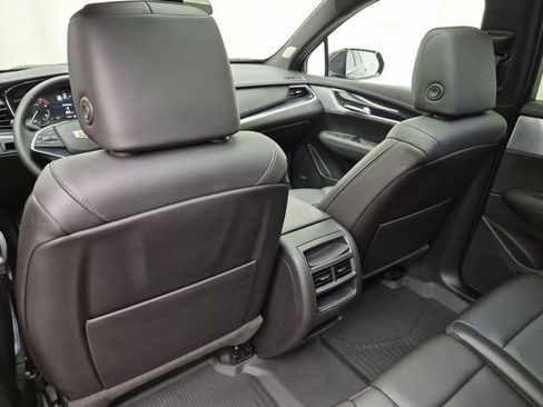 Certified 2023 Cadillac XT5 Premium Luxury w/ LPO, Floor Liner Package AWD/4WD image 23