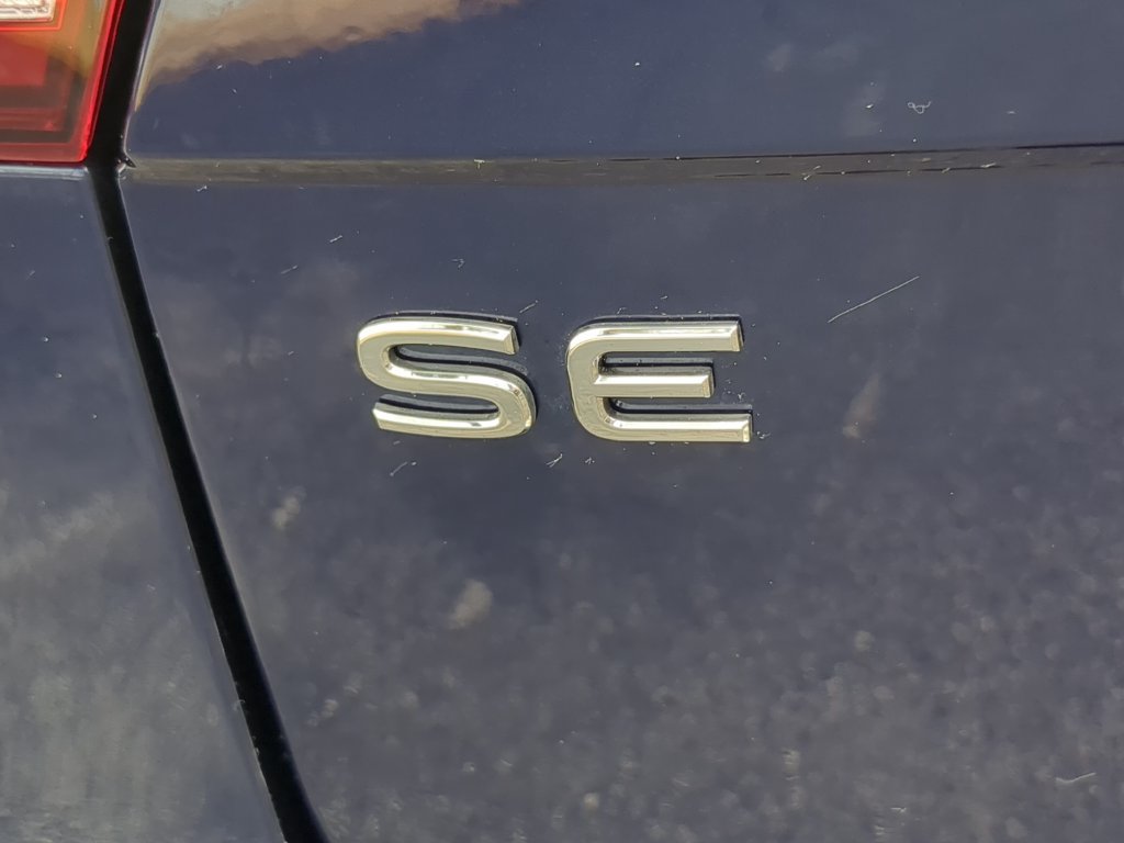 Certified 2023 Volkswagen Tiguan SE FWD image 11