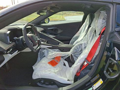 Used 2023 Chevrolet Corvette Z06 image 12