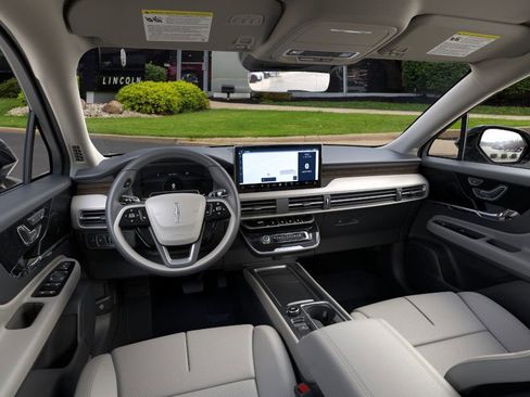 New 2026 Lincoln Corsair Reserve w/ Jet Appearance Package image 9