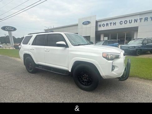 Used 2014 Toyota 4Runner SR5 RWD image 3