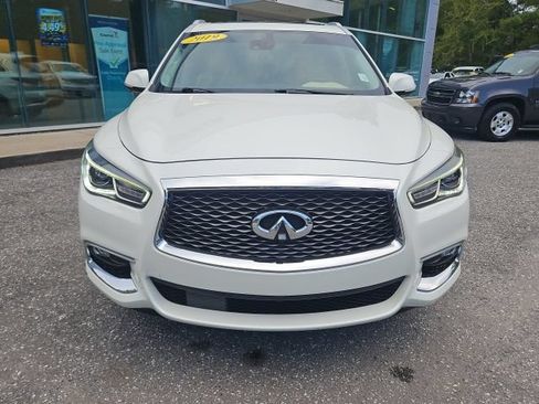 Used 2019 INFINITI QX60 Luxe w/ Essential Package FWD image 12