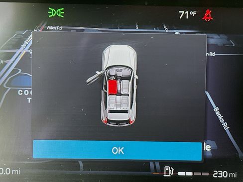 Used 2025 Volvo XC40 B5 Core image 19