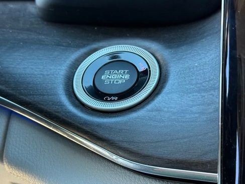 Used 2022 Jeep Grand Cherokee Overland image 20