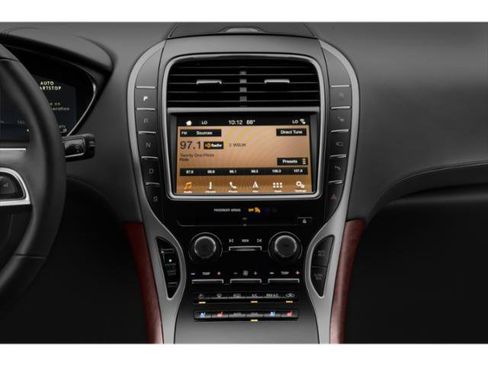 Used 2019 Lincoln Nautilus Black Label FWD image 10