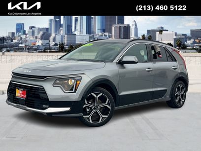 Used 2025 Kia Niro EX Touring