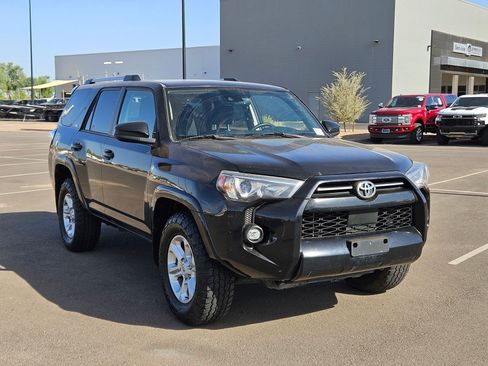 Used 2021 Toyota 4Runner SR5 RWD image 7