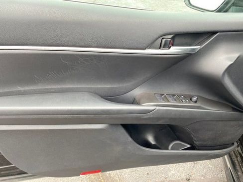 Used 2023 Toyota Camry SE image 14