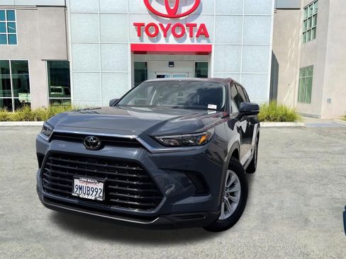Certified 2024 Toyota Grand Highlander FWD image 5