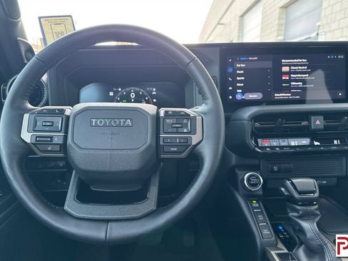 Used 2025 Toyota Land Cruiser w/ Premium Package image 17