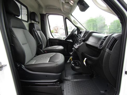 Used 2025 RAM ProMaster 3500 w/ Convenience Group FWD image 22