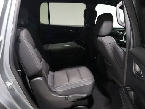 Used 2024 Chevrolet Traverse LT image 20