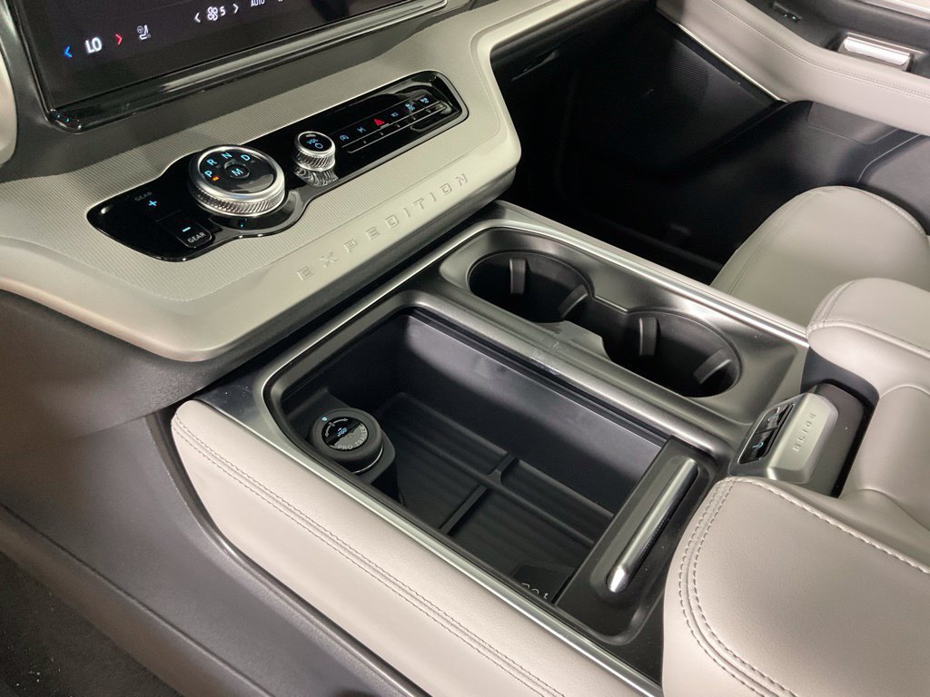 New 2026 Ford Expedition Active RWD image 20
