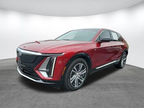 Used 2024 Cadillac Lyriq Luxury RWD image 24