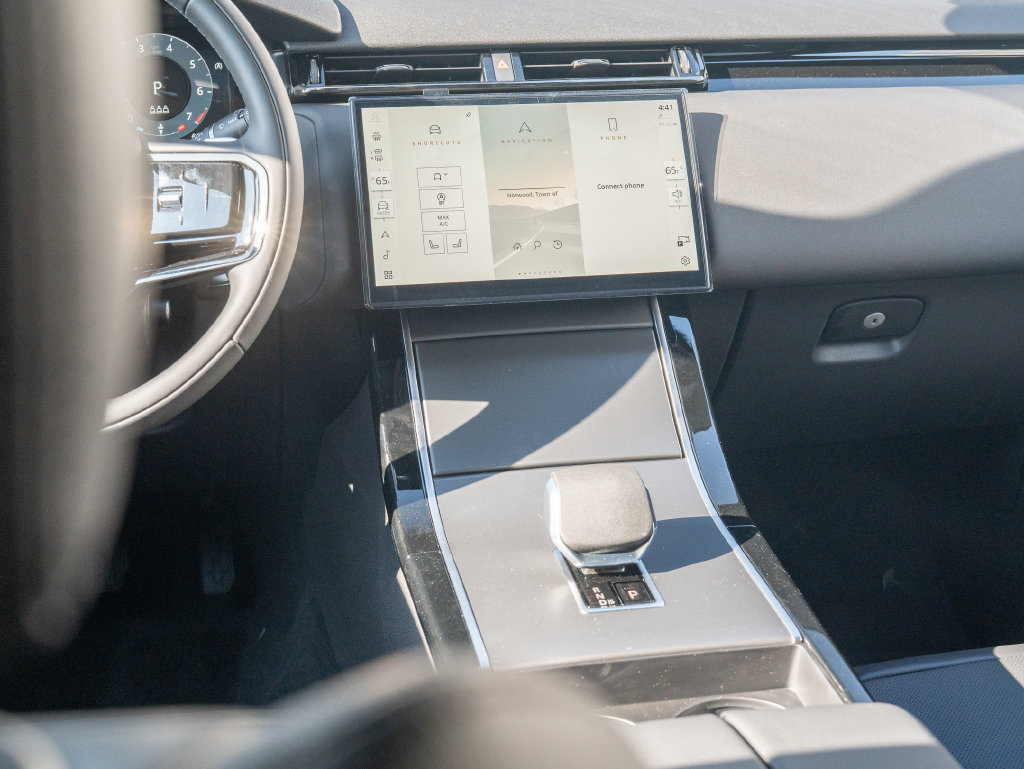 New 2026 Land Rover Range Rover Velar S AWD/4WD image 20