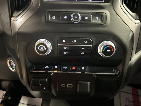 Used 2024 GMC Sierra 1500 Pro w/ Graphite Edition AWD/4WD image 19