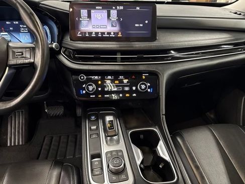 Used 2024 INFINITI QX60 Luxe AWD/4WD image 18