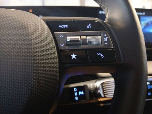 Used 2025 Hyundai Ioniq 5 SEL RWD image 18