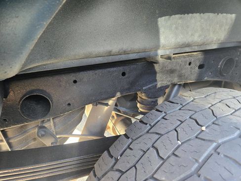 Used 2013 GMC Sierra 2500 SLE w/ Snow Plow Prep Package image 31