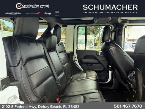 Certified 2022 Jeep Wrangler Unlimited Sahara w/ LED Lighting Group AWD/4WD image 14