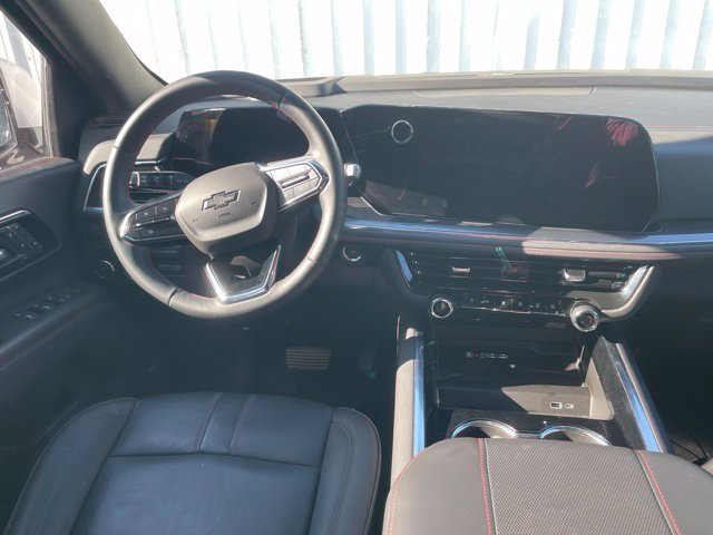 Used 2025 Chevrolet Suburban RST w/ Comfort Package AWD/4WD image 9