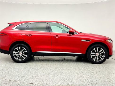 Used 2022 Jaguar F-PACE image 4