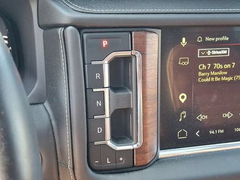 Used 2024 GMC Yukon Denali Ultimate AWD/4WD image 14