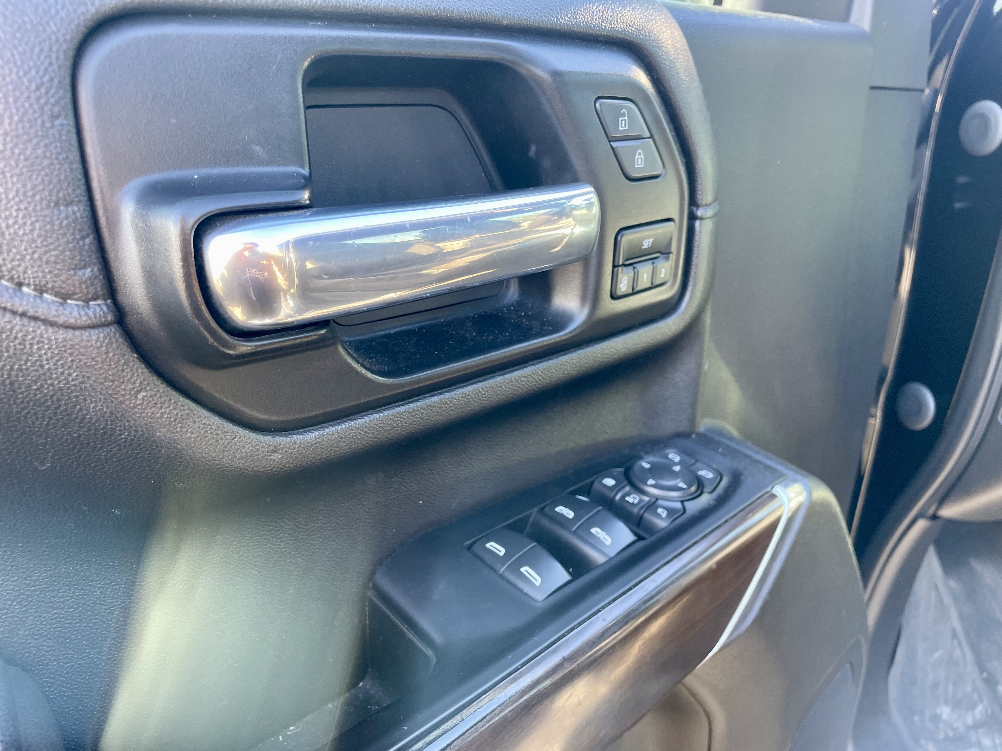 Used 2021 GMC Sierra 3500 SLT AWD/4WD image 13