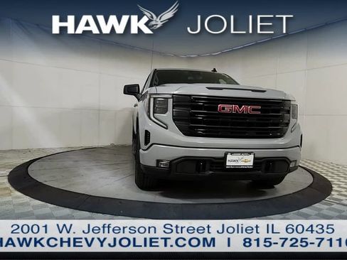 Used 2024 GMC Sierra 1500 Elevation AWD/4WD image 3