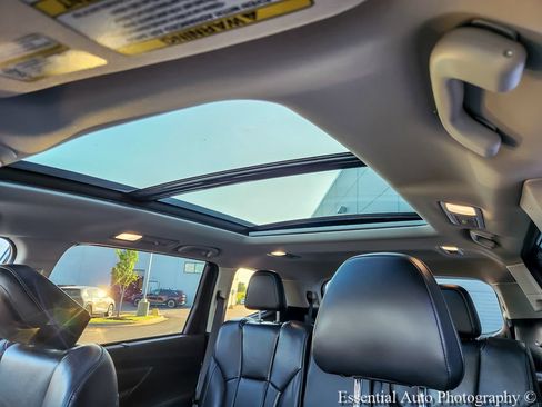 Certified 2026 Subaru Ascent Limited AWD/4WD image 9