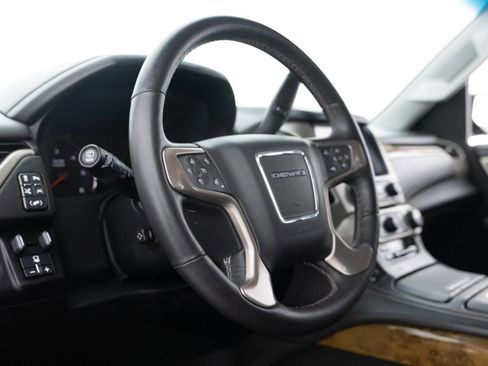 Used 2016 GMC Yukon Denali w/ Open Road Package AWD/4WD image 27