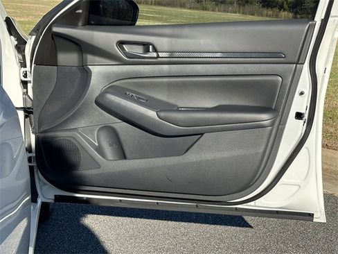 Certified 2025 Nissan Altima 2.5 S image 15