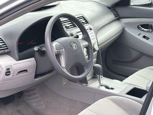 Used 2007 Toyota Camry LE image 11