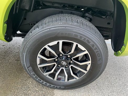 Used 2023 Toyota Tacoma TRD Sport image 6