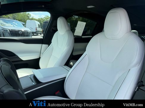 Used 2022 Tesla Model X Plaid AWD/4WD image 18