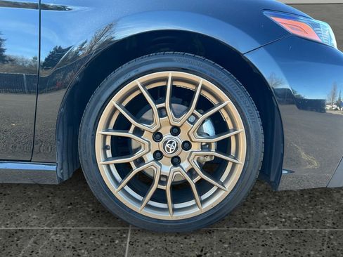 Used 2024 Toyota Camry SE image 9