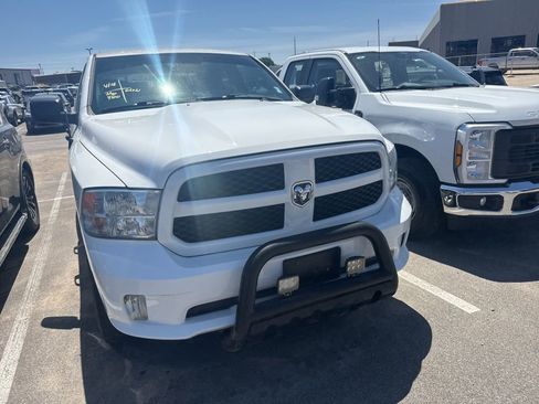 Used 2016 RAM 1500 Classic SLT image 3