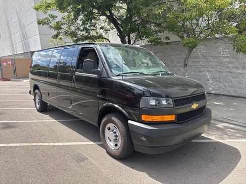 Used 2025 Chevrolet Express 3500 LS RWD image 2