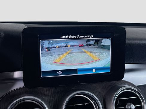 Used 2019 Mercedes-Benz C 300 4MATIC Sedan image 19