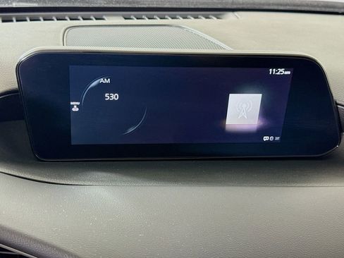 Used 2022 MAZDA MAZDA3 s FWD image 5